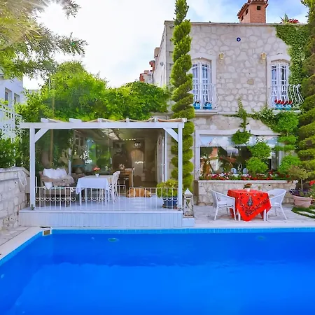 Cesme Stone Hedge Villa Cesme